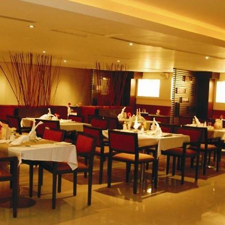 Hotel Ashoka Klassic Хайдарабад Экстерьер фото