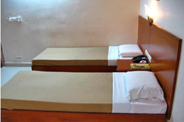 Hotel Ashoka Klassic Хайдарабад Номер фото